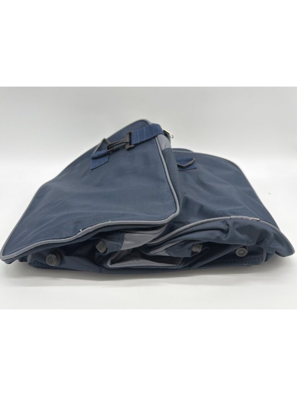 17" Blue Travel Bag With External Pockets Adjustable Strap & Reinforced Bottom - Picture 9 of 9